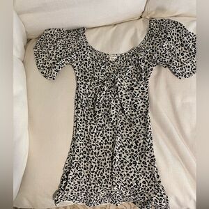 Stylish Black and White Women's Top